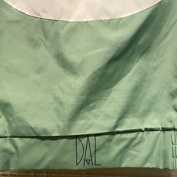 DAE Windbreaker Jacket, Size Large - Picture 3 of 7